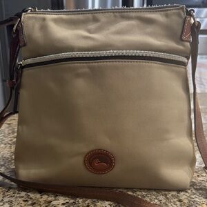 Classic Dooney & Bourke Tan Crossbody